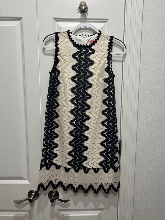 kate spade Dresses & Skirts - Kate Spade Scallop Shift Dress Black Cream | Wavy Trim Sleeveless Mini | Size 0
